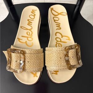 Sam Edelman Women's Beige Buckle Sandals